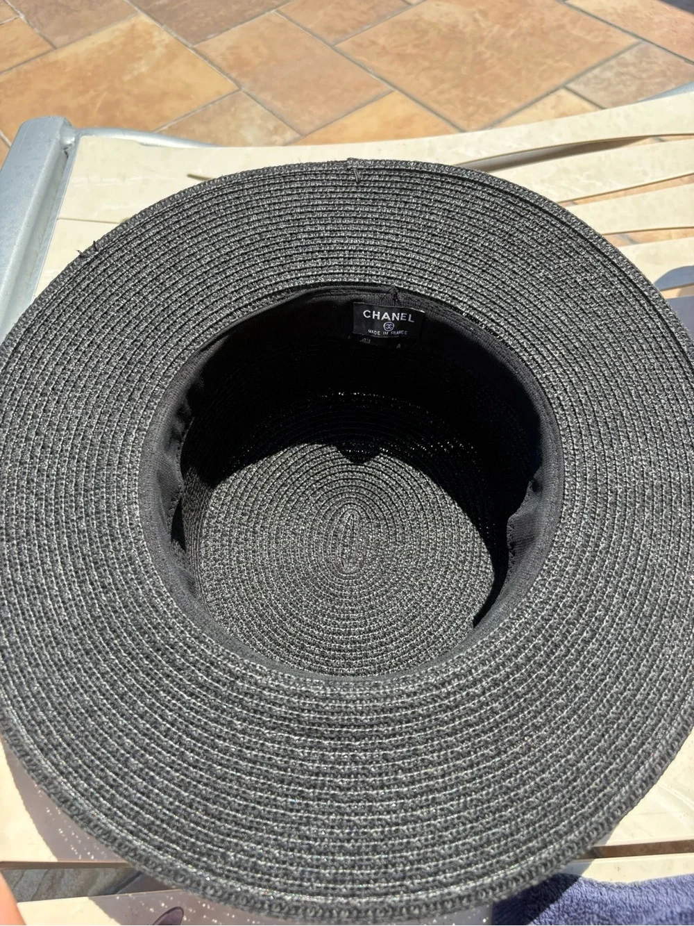 CHANEL Black Straw Hat with Logo Band and Pearl Trim - Picture 4 of 5